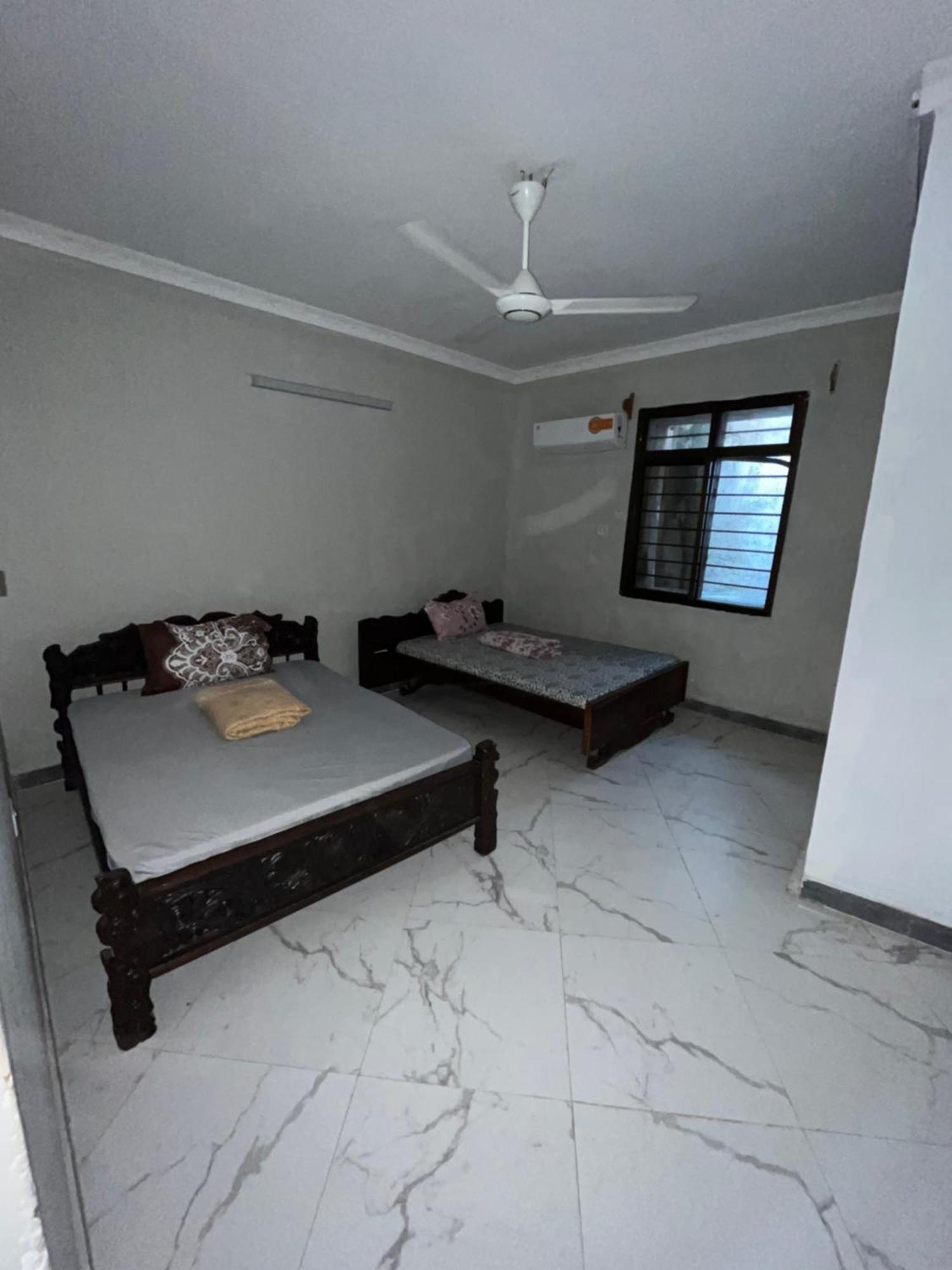 Tuna House Guest house *
